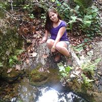 Angela Leeth Photo 9