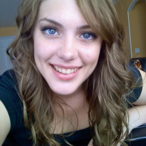 Sara Peterson Photo 27