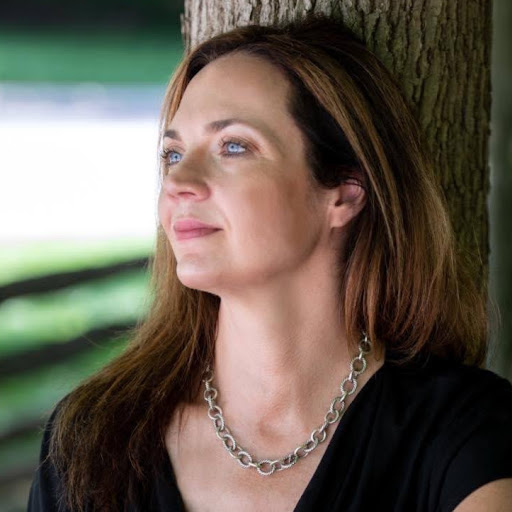 Crystal Lowery Photo 26