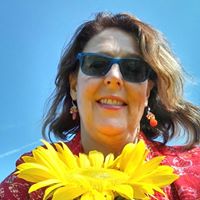 Annie Weber Photo 17