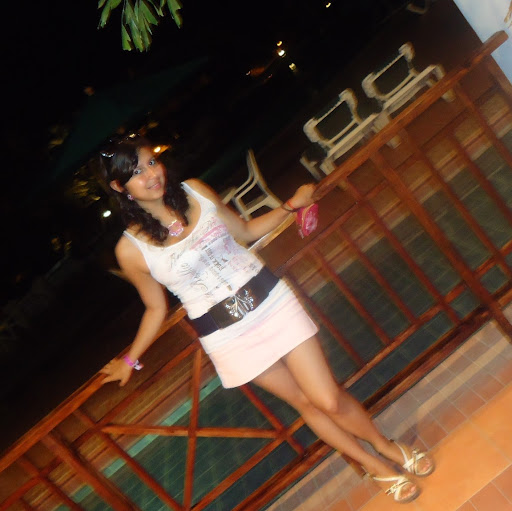 Cindy Baez Photo 13