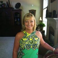Katherine Robertson Photo 37