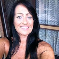 Julie Legg Photo 13