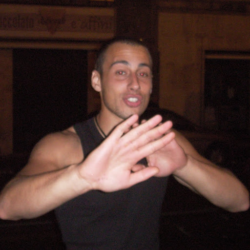 Andrea Russo Photo 47