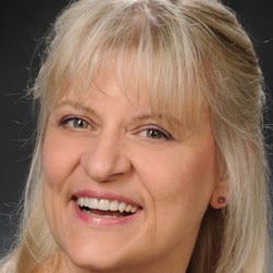 Jill Schultz Photo 37