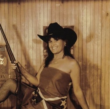 Michelle Pendleton Photo 13