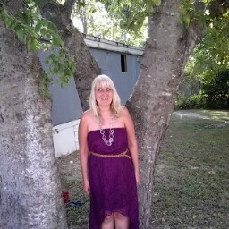 Debbie Piper Photo 6