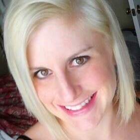 Kristen Reynolds Photo 14