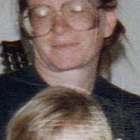 Suzanne Warner Photo 17