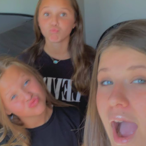 Michelle Gough Photo 18