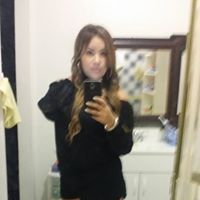 Adriana Alzate Photo 9