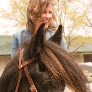 Julie Knutson Photo 9
