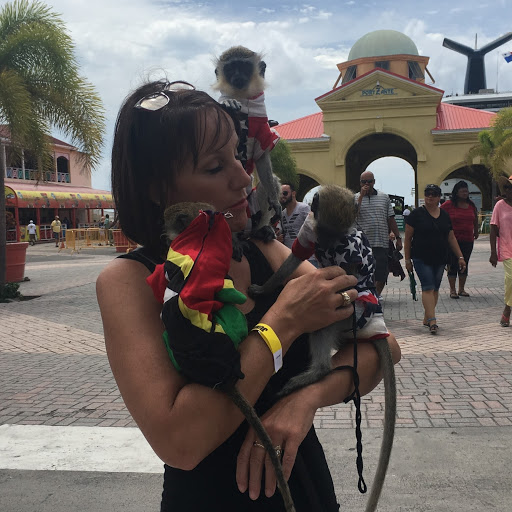 Michelle Keller Photo 27