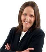 Anne Piekarz Photo 1