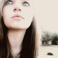 Stephanie James Photo 7