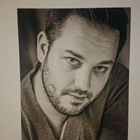 Robert Lenz Photo 22