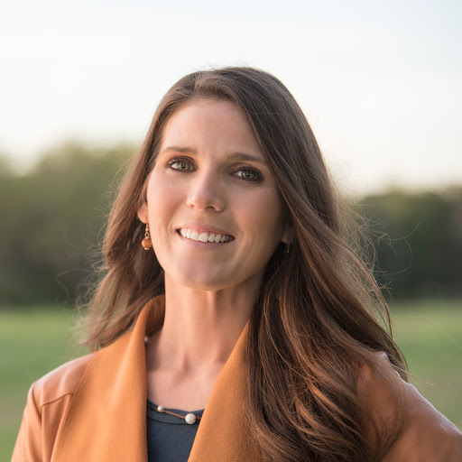 Amanda Gilbert Photo 18