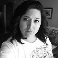 Janet Arias Photo 32