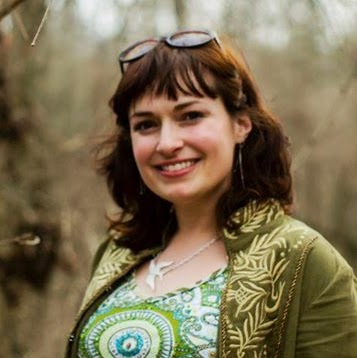 Jennifer Sharp Photo 17