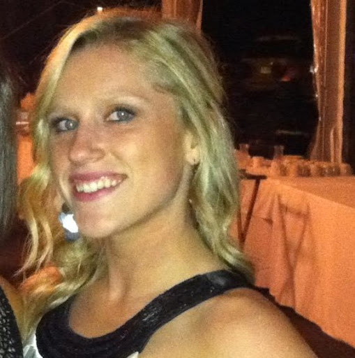 Nicole Huff Photo 20