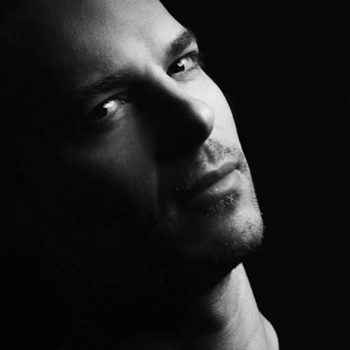Stephan Barrett Photo 8