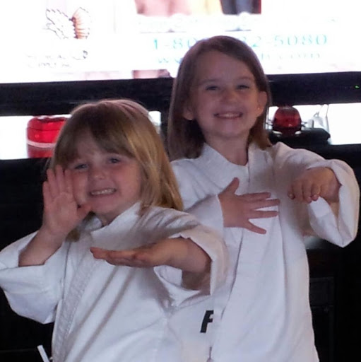 Michelle Mccullough Photo 31