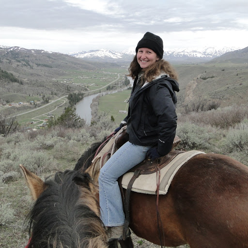 Melissa Oliver Photo 21