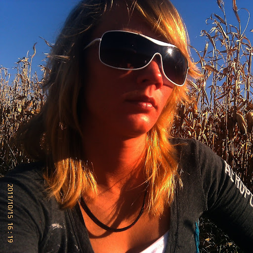 Esther Myers Photo 28