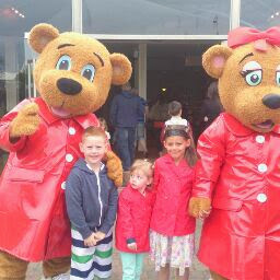 Vicki Mills Photo 12