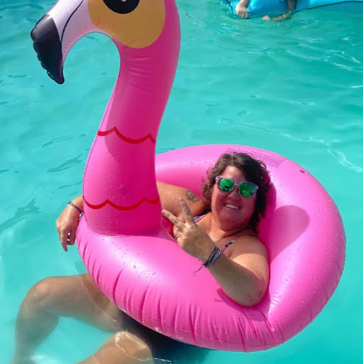 Amy Ballard Photo 39