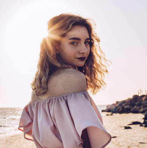 Sara Haynes Photo 38