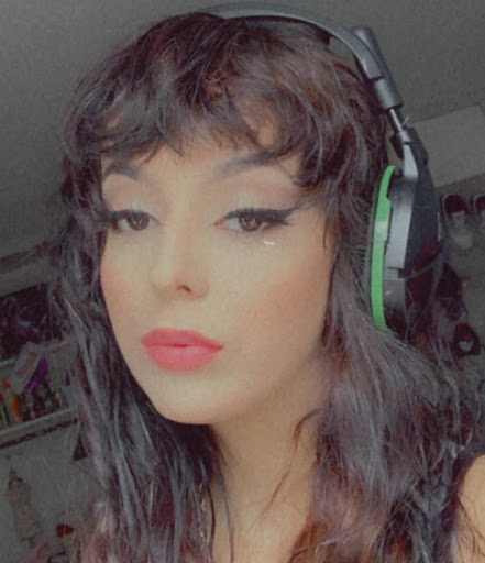 Lydia Morales Photo 21