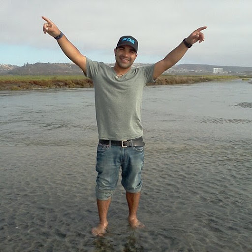 Robert Bermudez Photo 11