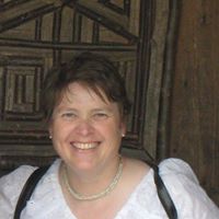 Maggie Donnelly Photo 34