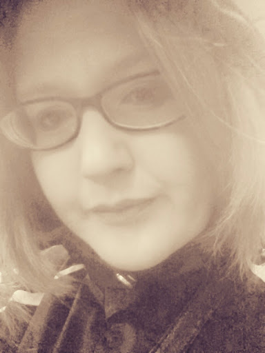 Danielle Mitchell Photo 7