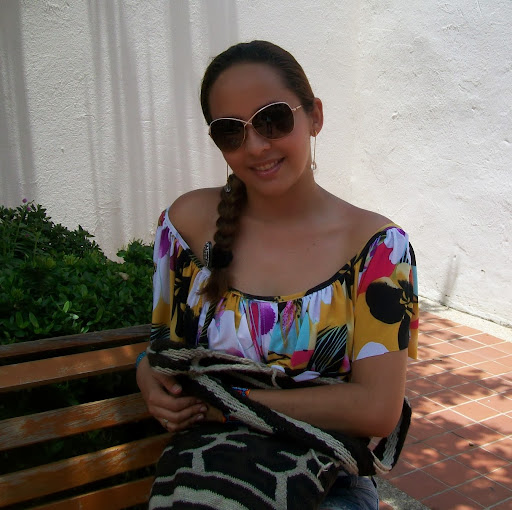 Sandra Higgins Photo 37
