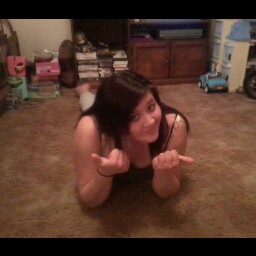 Angela Hutchinson Photo 36