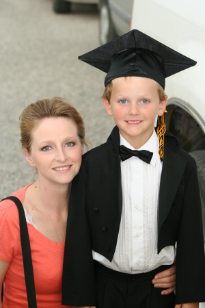 Jennifer Edwards Photo 36