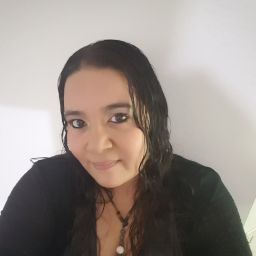 Christina Castillo Photo 15