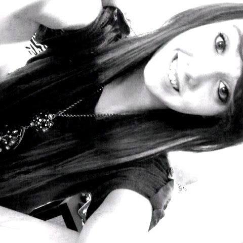 Holly Tuttle Photo 9