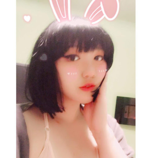 Jenny Chau Photo 17
