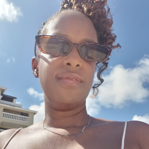 Angela Walker Photo 57