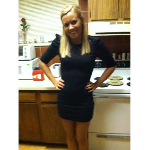 Michelle Moretti Photo 27