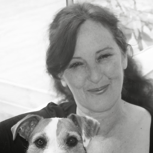 Sue Miles Photo 32