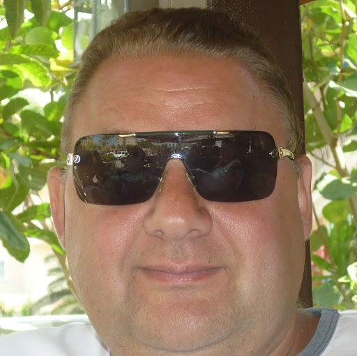 Steven Hardy Photo 16