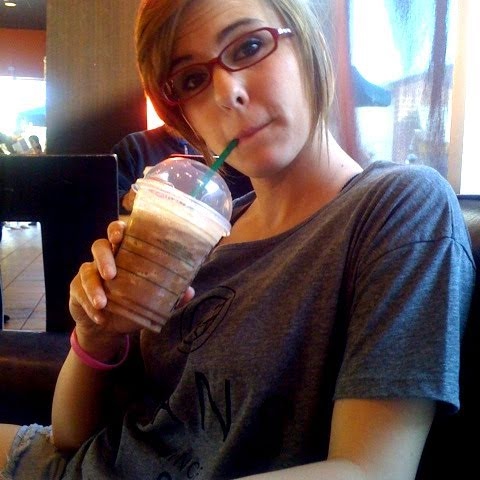 Sarah Still Photo 9