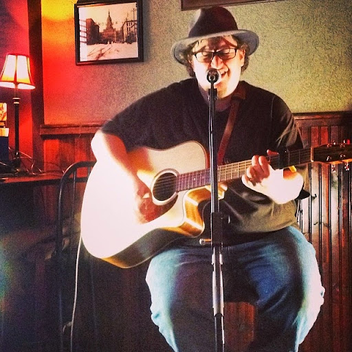 Travis Valentine Photo 27