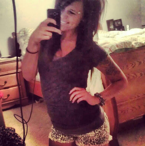 Sydney Lynch Photo 23