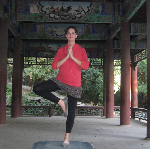 Elizabeth Bateman Photo 22