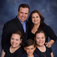 Wanda Robles Photo 29